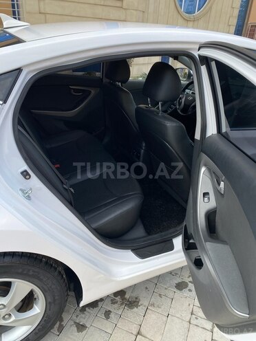 Hyundai Avante 2015, 164,500 km - 1.6 l - Bakı