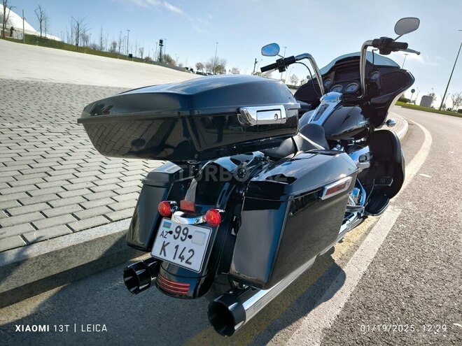 Harley-Davidson FLTRX Road Glide-6