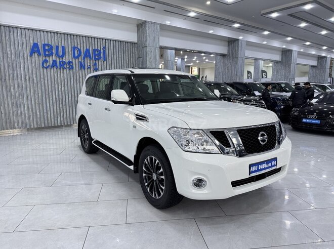 Nissan Patrol 2013, 196,200 km - 5.6 l - Bakı