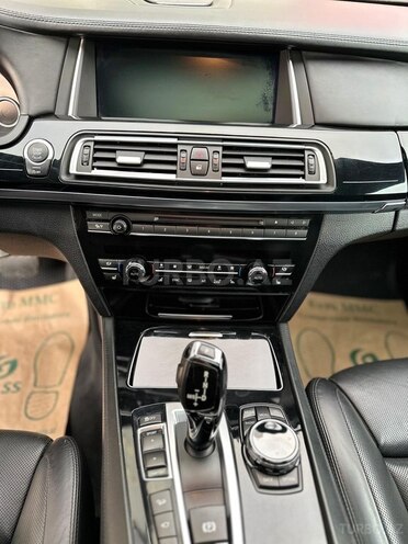BMW 750 2014, 208,000 km - 4.4 l - Bakı