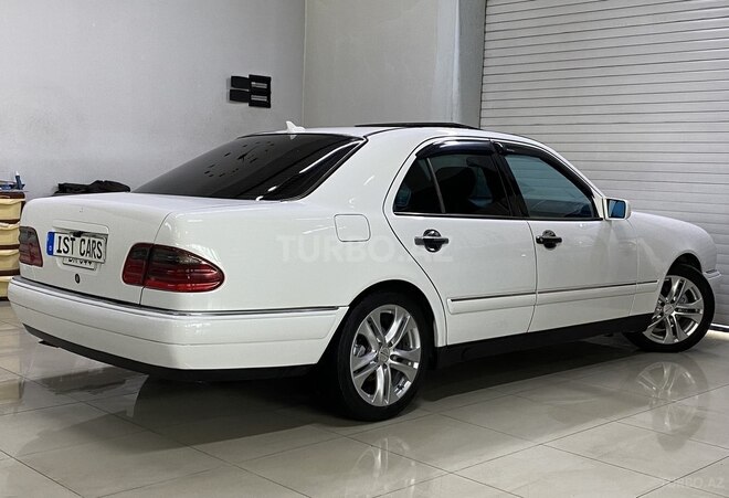 Mercedes E 240 1999, 307,000 km - 2.4 l - Sumqayıt