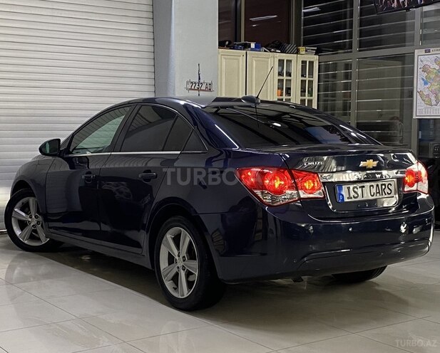 Chevrolet Cruze-11