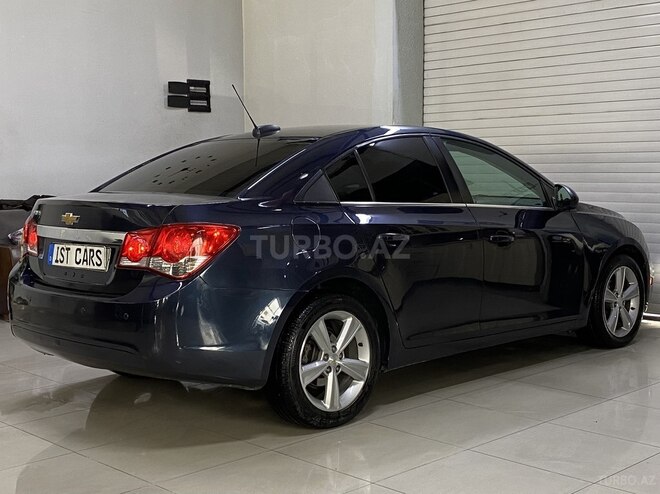 Chevrolet Cruze-10