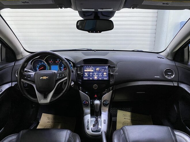 Chevrolet Cruze-14