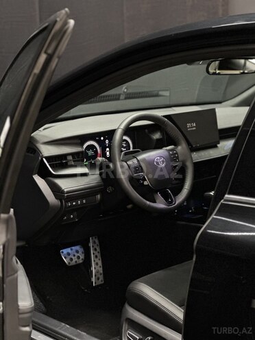 Toyota Camry-17