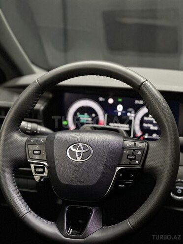Toyota Camry-9
