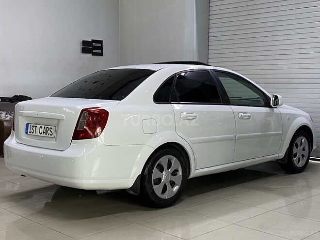 Daewoo Gentra-10