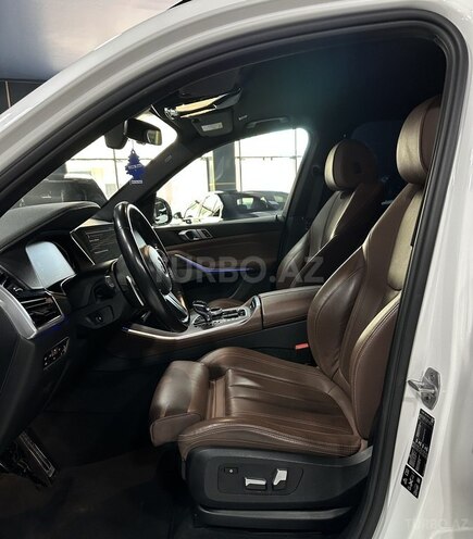 BMW X5-8