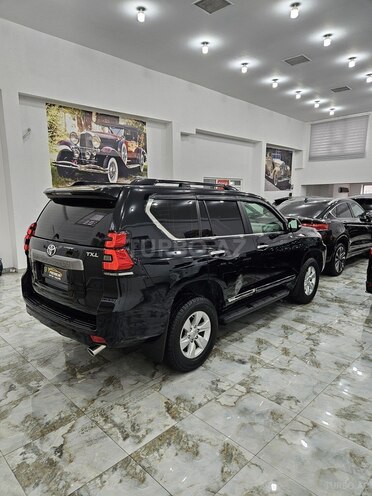 Toyota Land Cruiser Prado-6