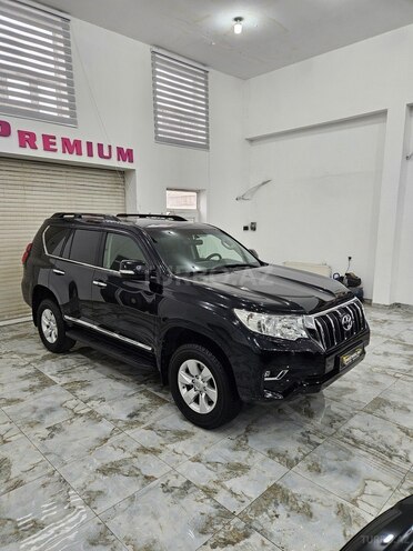 Toyota Land Cruiser Prado-3