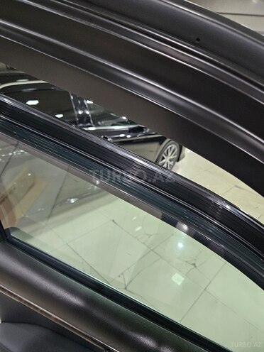 Toyota Land Cruiser-12