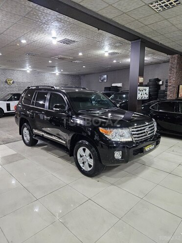 Toyota Land Cruiser-4