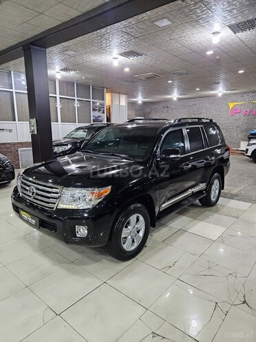 Toyota Land Cruiser-2