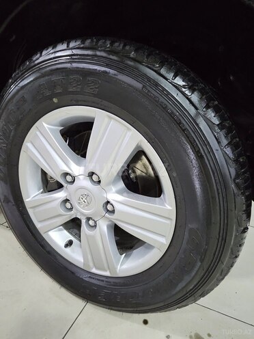 Toyota Land Cruiser-23