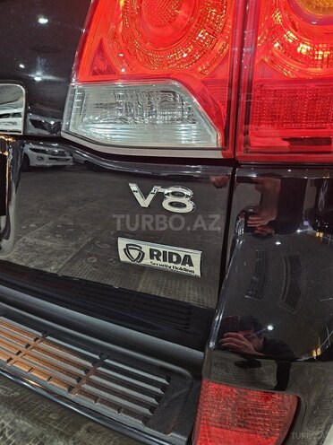 Toyota Land Cruiser-22