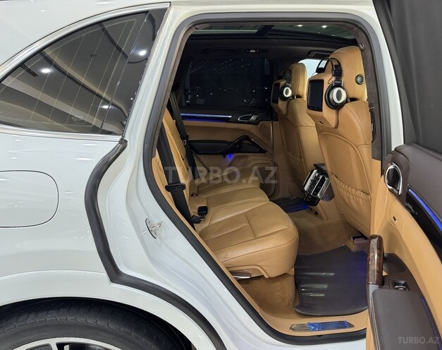 Porsche Cayenne GTS 2014, 21,200 km - 4.8 л - Bakı