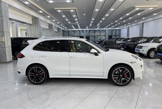 Porsche Cayenne GTS 2014, 21,200 km - 4.8 л - Bakı