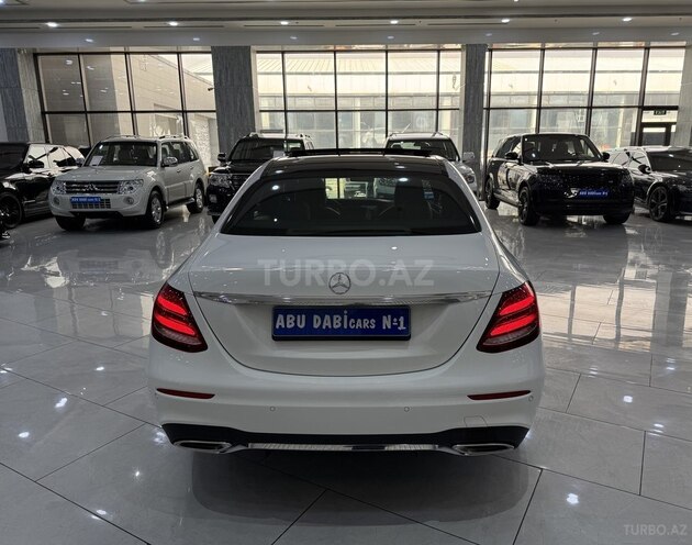 Mercedes E 250 2018, 81,700 km - 2.2 l - Bakı