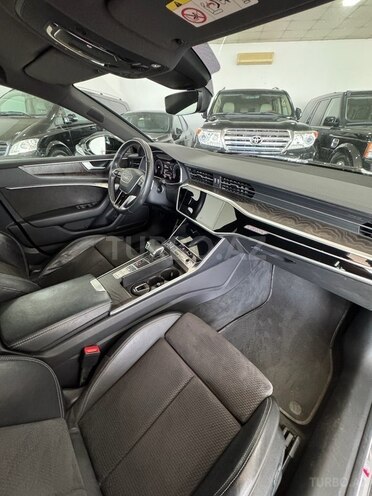 Audi A7-11