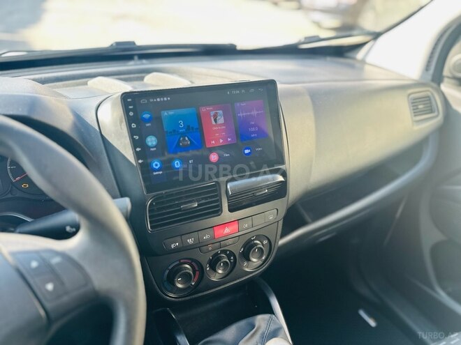 Opel Combo-18