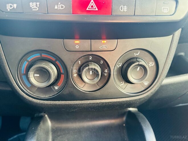 Opel Combo-17