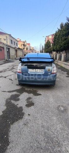 Toyota Prius-2