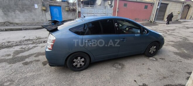 Toyota Prius-9