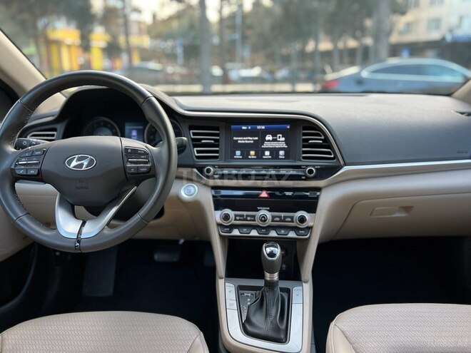 Hyundai Elantra 2020, 21,350 km - 2.0 l - Bakı