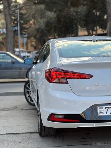Hyundai Elantra 2020, 21,350 km - 2.0 l - Bakı