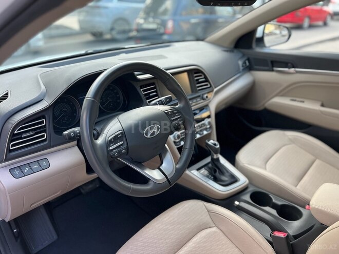 Hyundai Elantra 2020, 21,350 km - 2.0 l - Bakı
