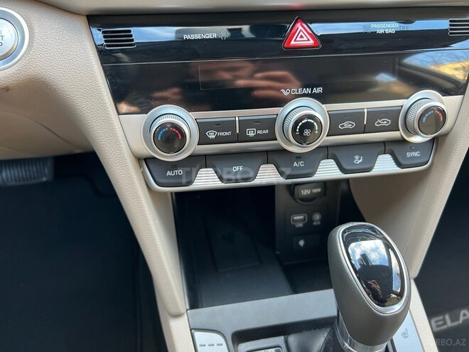 Hyundai Elantra 2020, 21,350 km - 2.0 l - Bakı