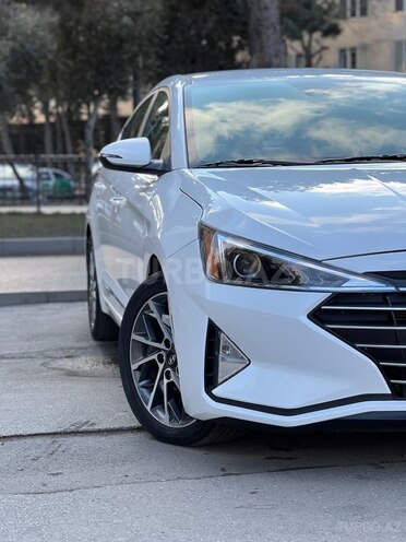 Hyundai Elantra 2020, 21,350 km - 2.0 l - Bakı