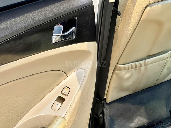 Hyundai Sonata-14