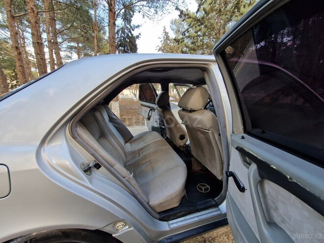Mercedes C 180 1996, 266,426 km - 2.0 л - Sumqayıt