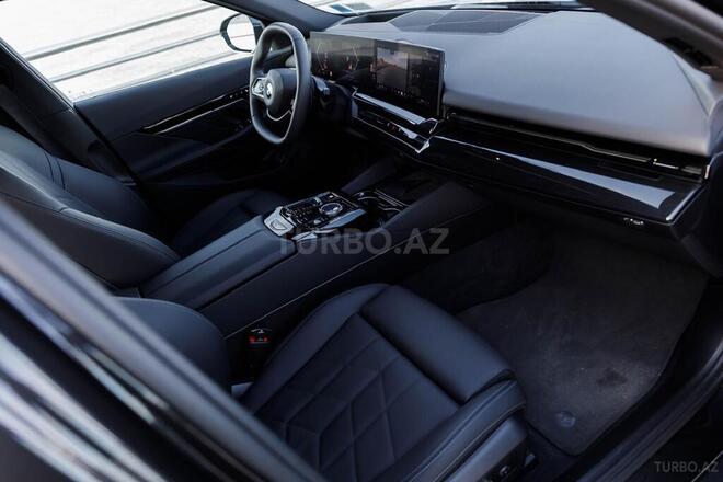 BMW 520-12