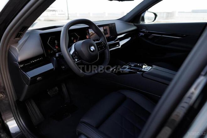 BMW 520-13
