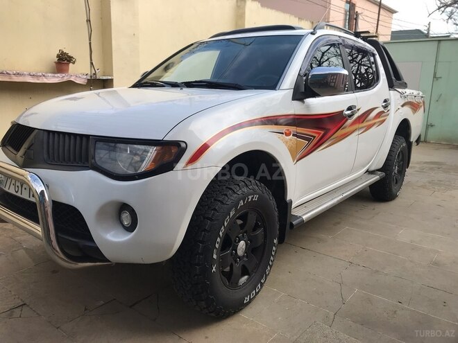 Mitsubishi L200 2007, 280,000 km - 2.5 l - Bakı