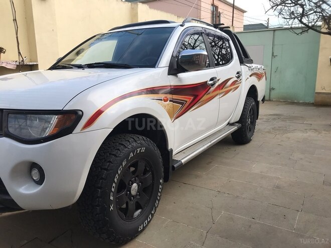 Mitsubishi L200 2007, 280,000 km - 2.5 l - Bakı