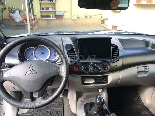 Mitsubishi L200 2007, 280,000 km - 2.5 l - Bakı