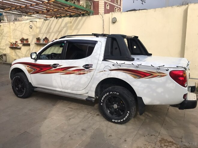 Mitsubishi L200 2007, 280,000 km - 2.5 l - Bakı