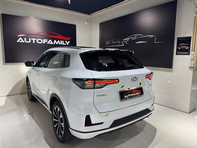 Changan Qiyuan Q05-6