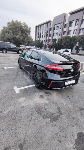 Hyundai IONIQ 2018, 134,000 km - 1.6 l - Bakı