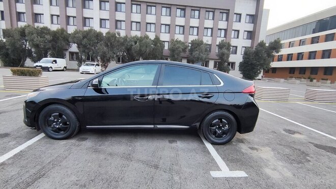 Hyundai IONIQ 2018, 134,000 km - 1.6 l - Bakı