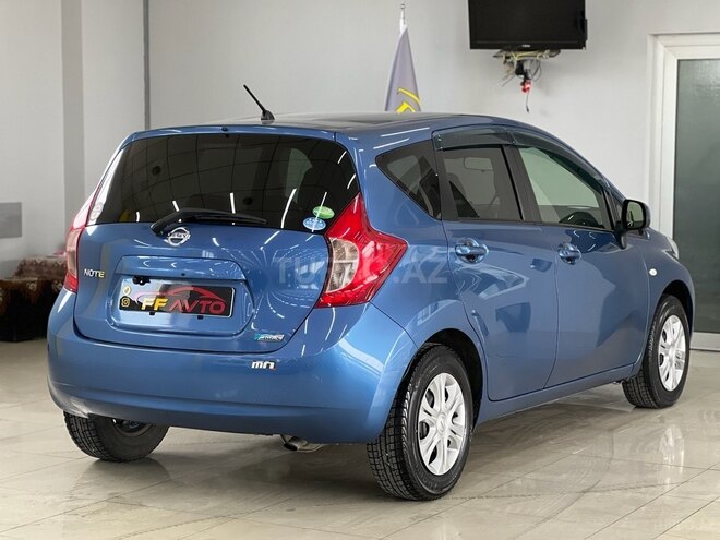 Nissan Note-7