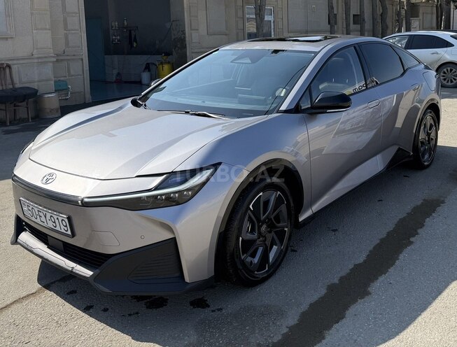 Toyota bZ3 2024, 15,000 km - 0.1 л - Sumqayıt