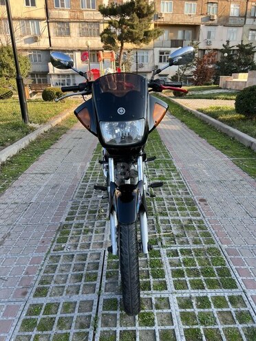 Yamaha YBR 125-3