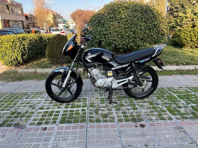 Yamaha YBR 125-1
