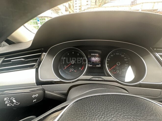 Volkswagen Passat 2018, 92,500 km - 1.8 l - Bakı