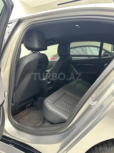 BMW 520 2023, 28,250 km - 2.0 l - Bakı