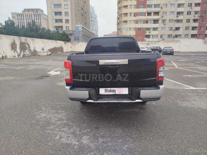 Mitsubishi L200-12